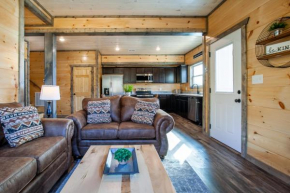 Modern Mountain Retreat with Mtn View and Game Room